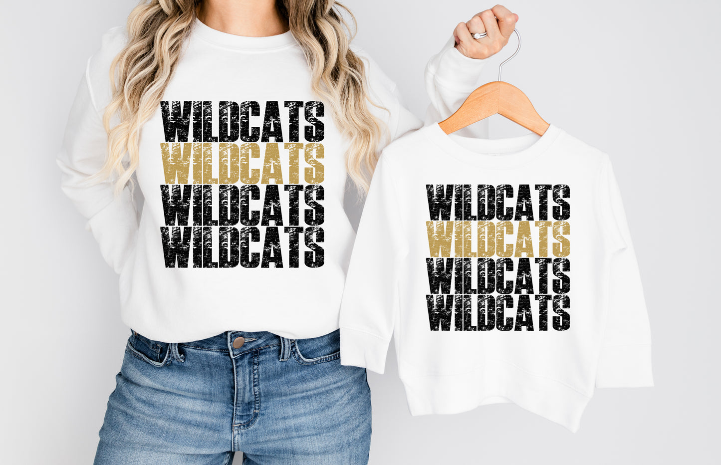 Distressed Stacked Wildcats in Gold